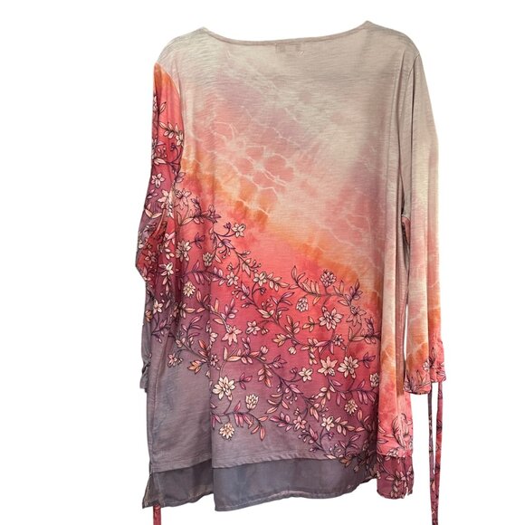 One World size 2X pink ombré floral print 3/4 ruched tie cuff sleeve v neck top - Picture 4 of 9